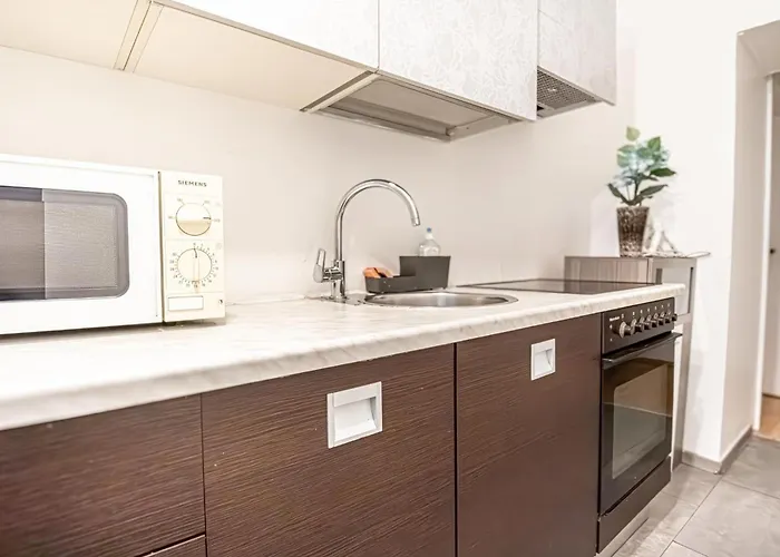 Belvedere Private In Shared Aprt - 12 Min From Center Apartment Vienna