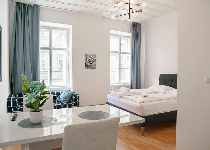 Apartment Belvedere Private In Shared Aprt - 12 Min From Center